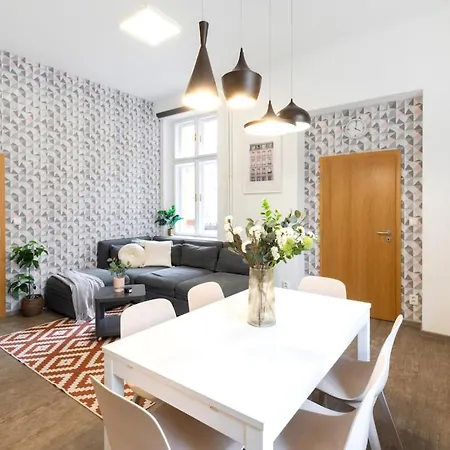 2 Bedrooms With Living & Parking - Near Wenceslas Square & Main Train Station *