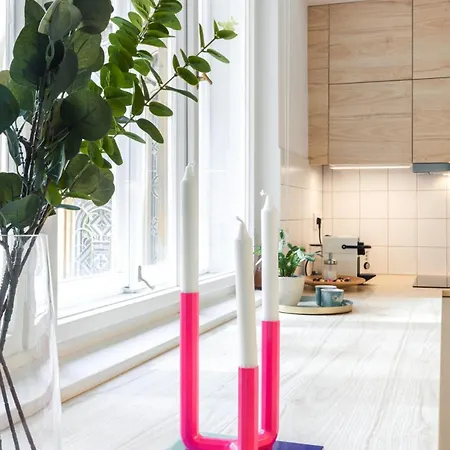 2 Bedrooms With Living & Parking - Near Wenceslas Square & Main Train Station Apartment Prague